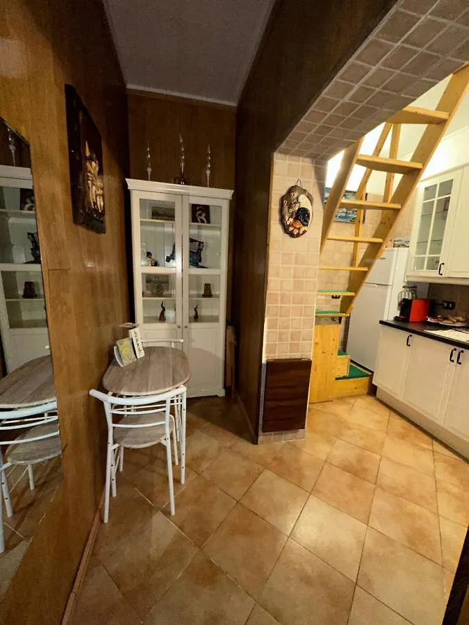 Tiny House - Spaccanapoli Apartment
